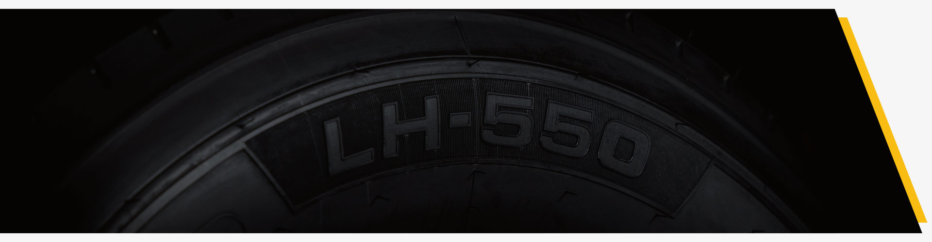 Commercial Truck Tires Image 3