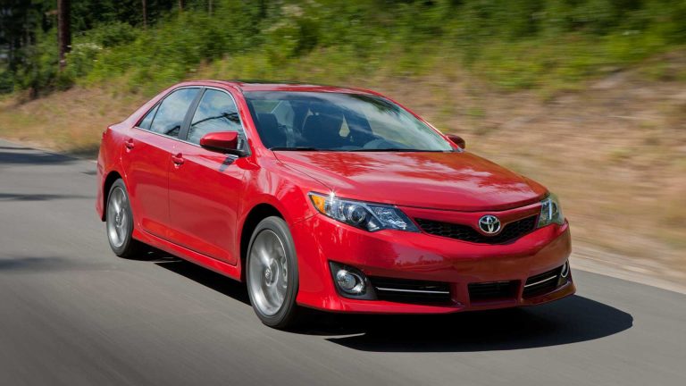 2011 Toyota Camry Tire Size
