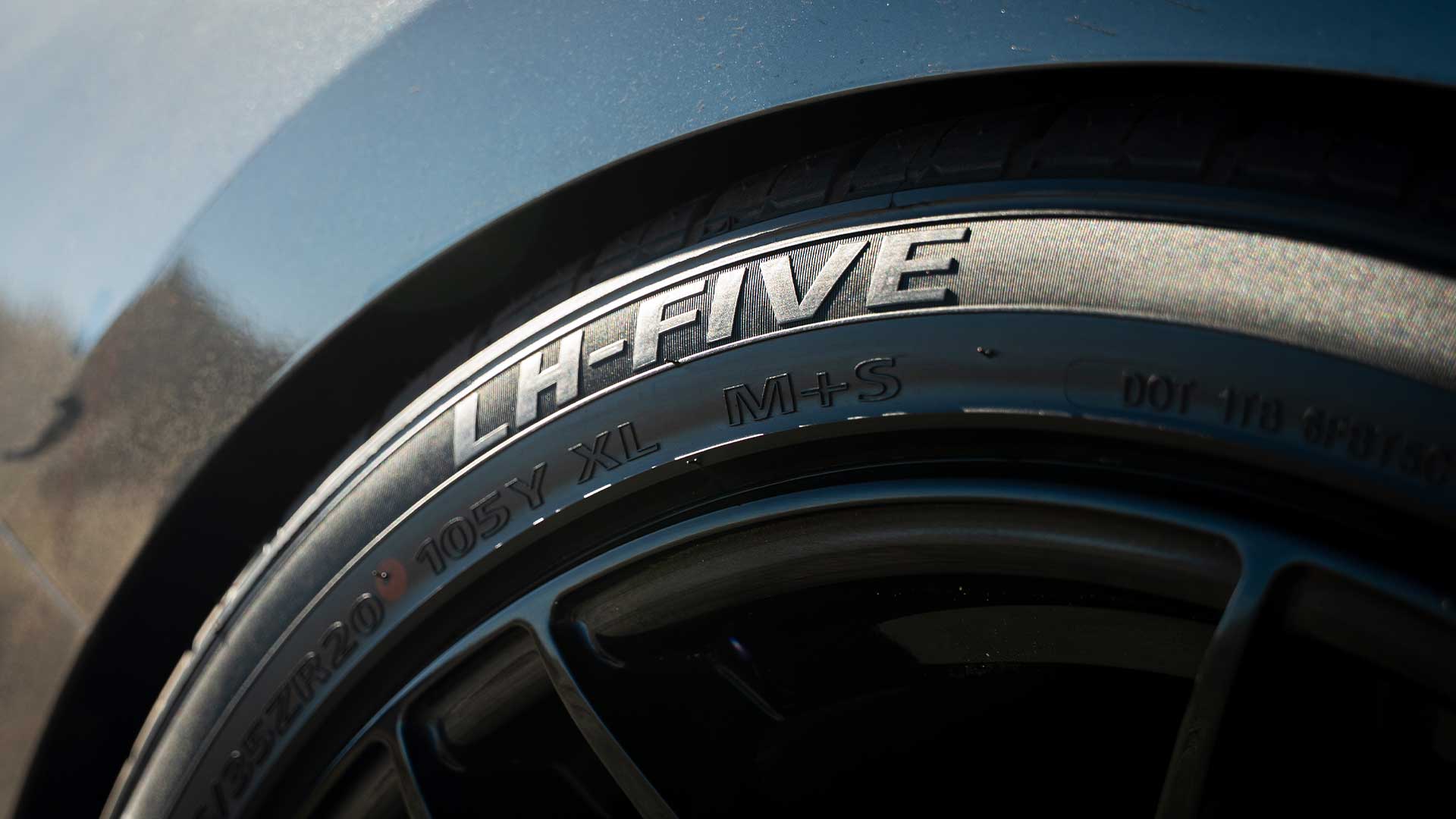 detail macro shot lionhart lh five sidewall